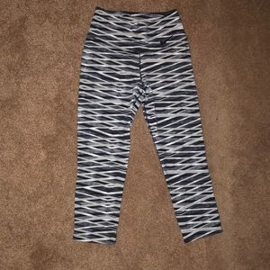 Nike cropped leggings